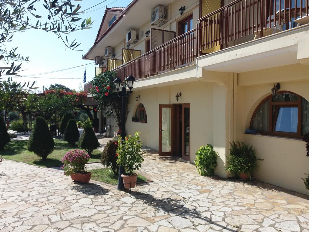 Zorbas Hotel Миртея Экстерьер фото