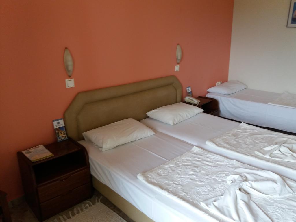 Zorbas Hotel Миртея Экстерьер фото