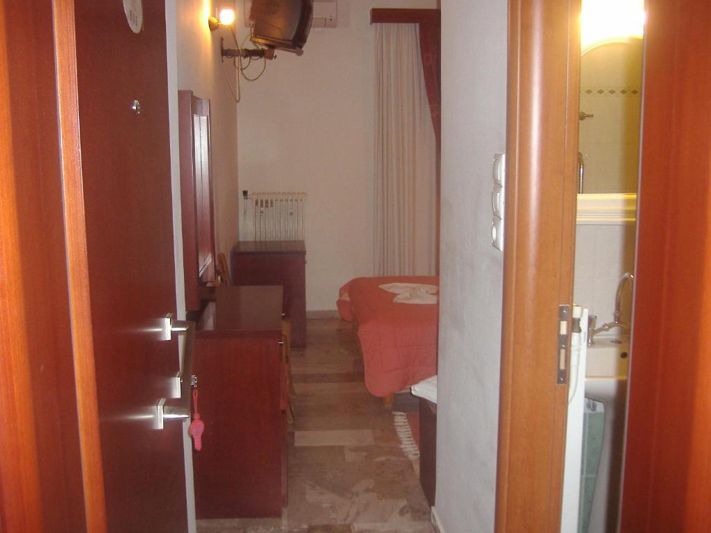 Zorbas Hotel Миртея Номер фото